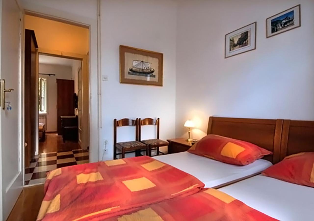 Angela Classic Rooms & Apartments Ζάγκρεμπ Εξωτερικό φωτογραφία